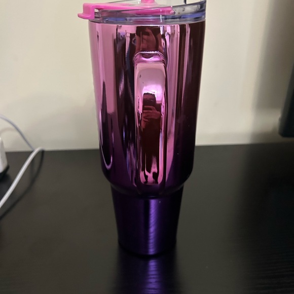 Stanley Style Dunkin Cup - Picture 2 of 4